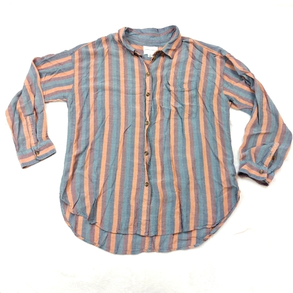AMERICAN EAGLE WOMEN'S MUTED MULTICOLORED STRIPED 100% VISCOSE BUTTON UP SIZE M